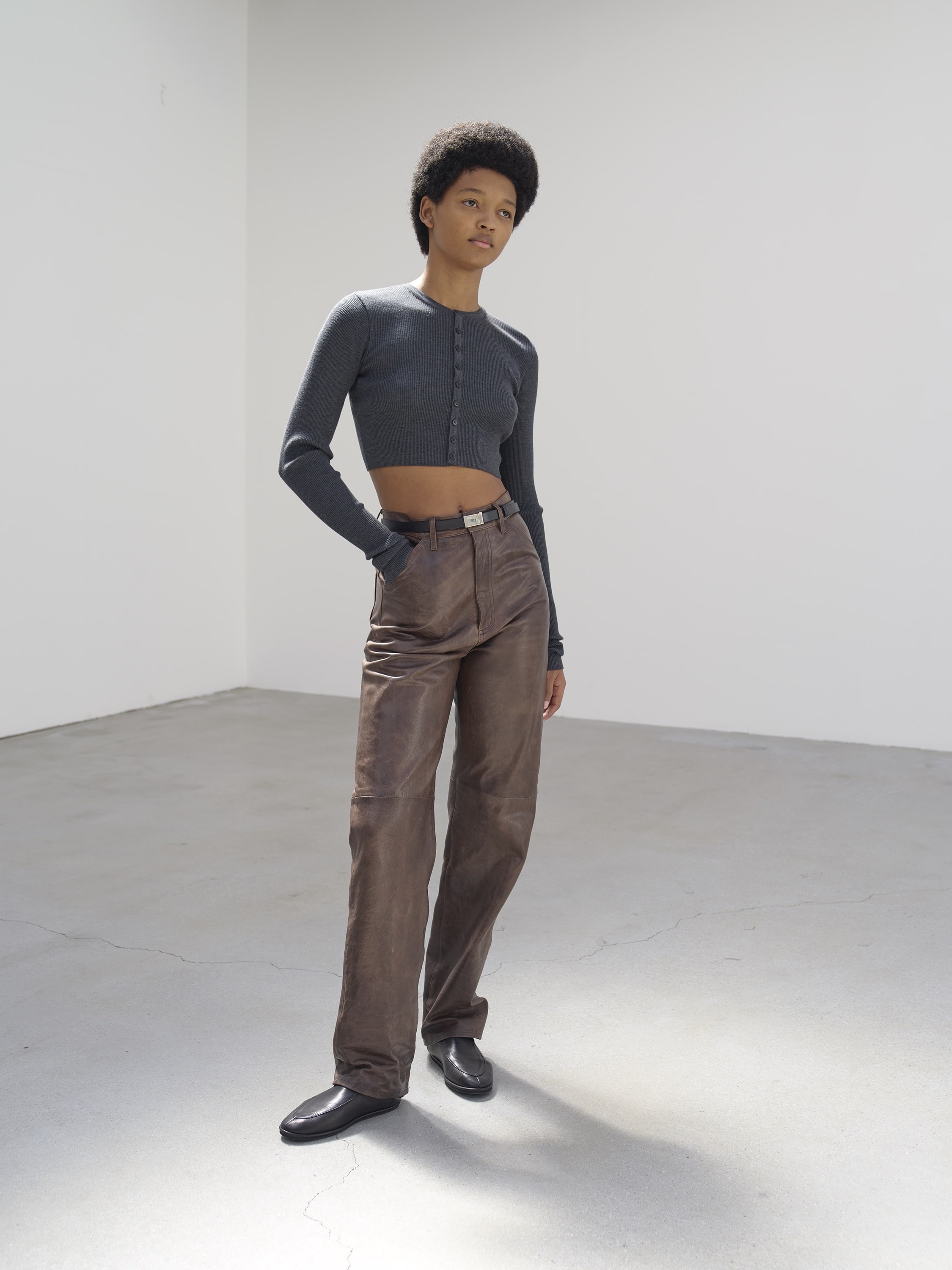 AURALEE HEAVY LAMB LEATHER PANTS/サイズ3 AURALEE HEAVY LAMB LEATHER PANTS/サイズ3