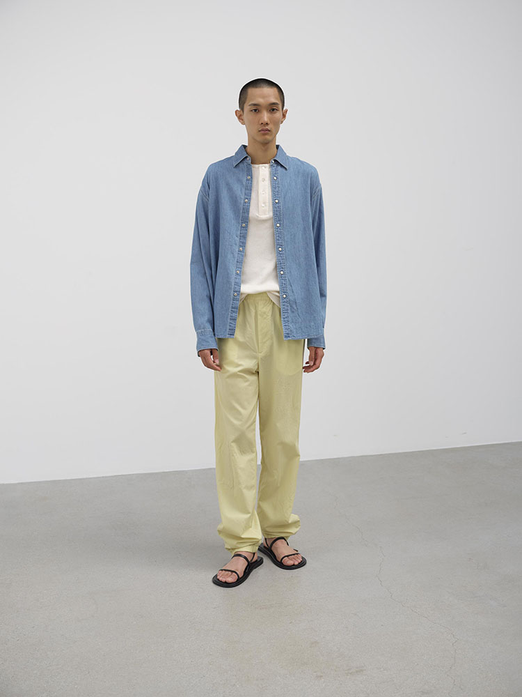 SELVEDGE SUPER LIGHT DENIM SHIRT - AURALEE Official Website SELVEDGE SUPER LIGHT DENIM SHIRT - AURALEE Official Website