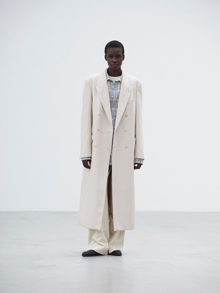 LIGHT MELTON CHESTERFIELD COAT