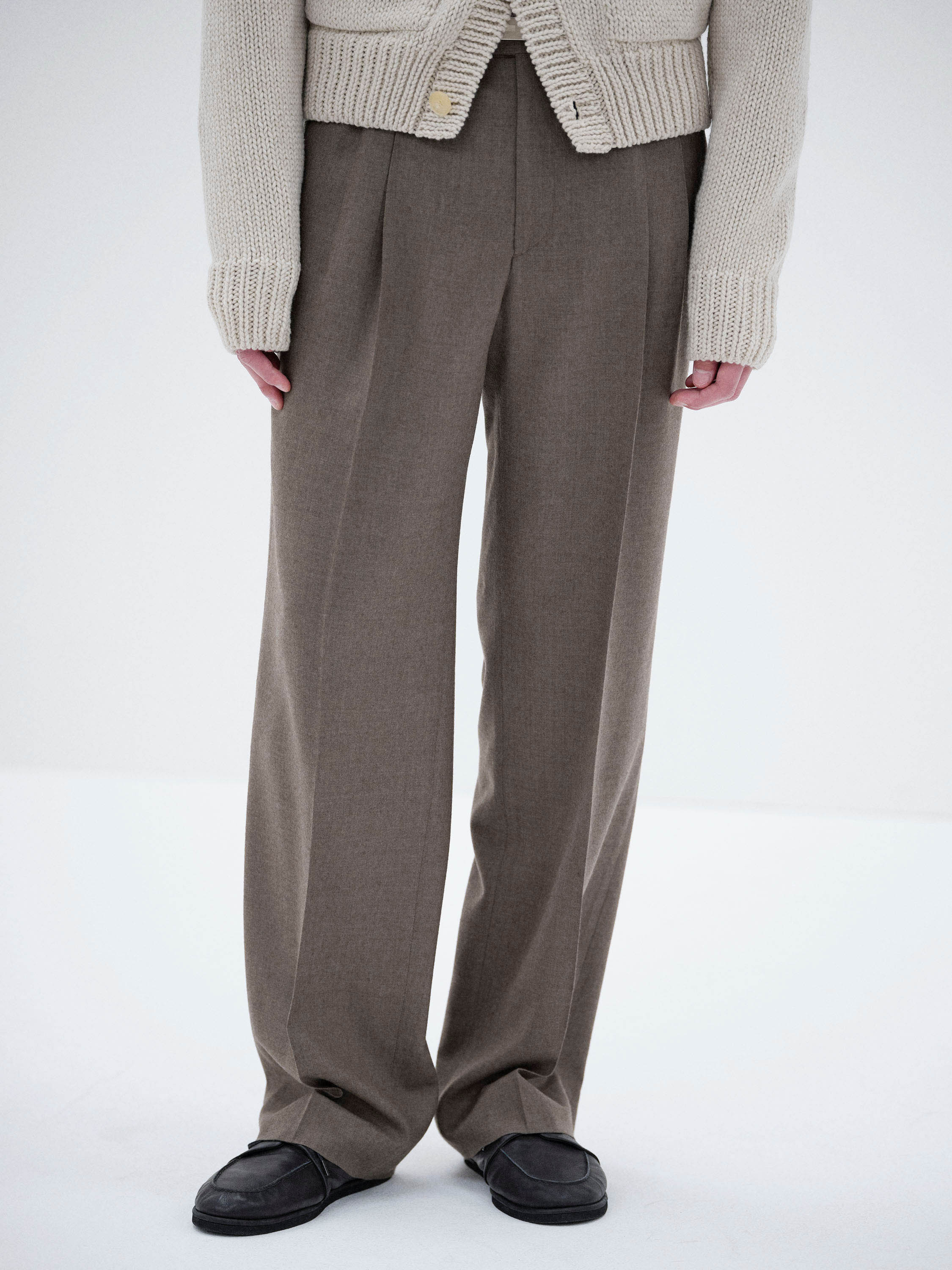 SUPER LIGHT WOOL TWO-TUCK SLACKS 詳細画像 TOP BROWN 2