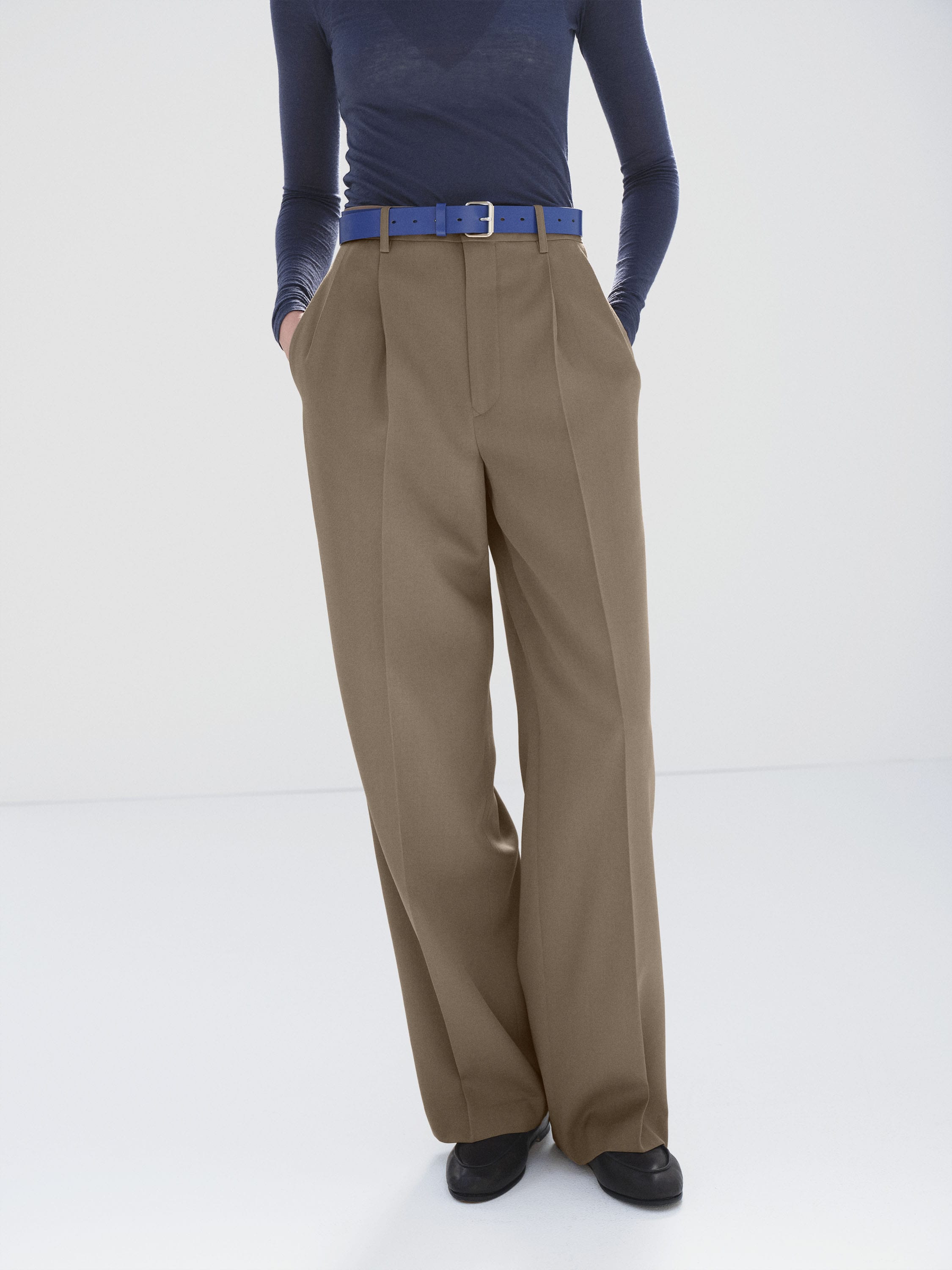 LIGHT WOOL MAX GABARDINE TWO-TUCK SLACKS 詳細画像 MOCHA BEIGE 2