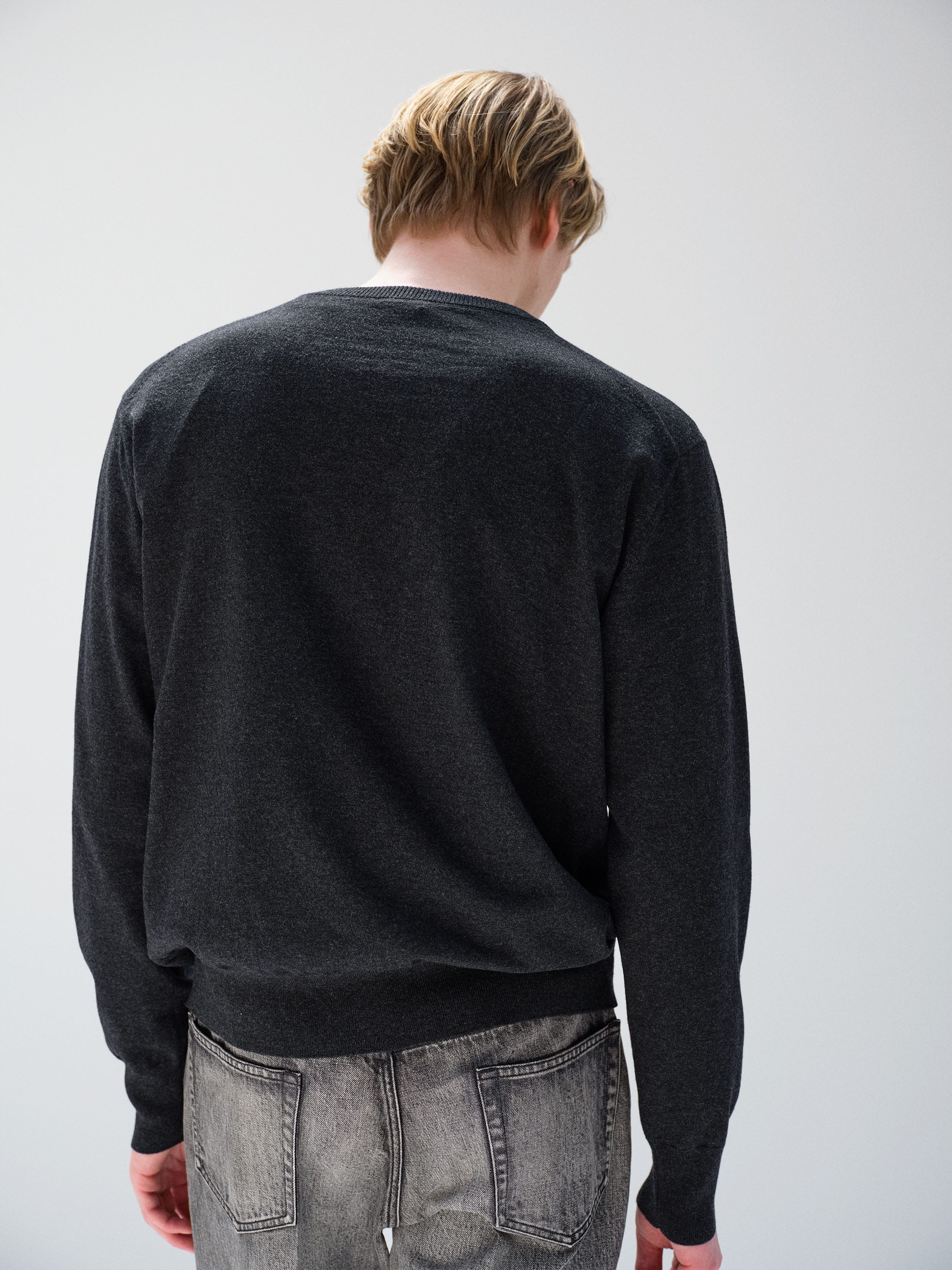 HIGH TWIST WOOL KNIT V-NECK P/O 詳細画像 CHARCOAL 4