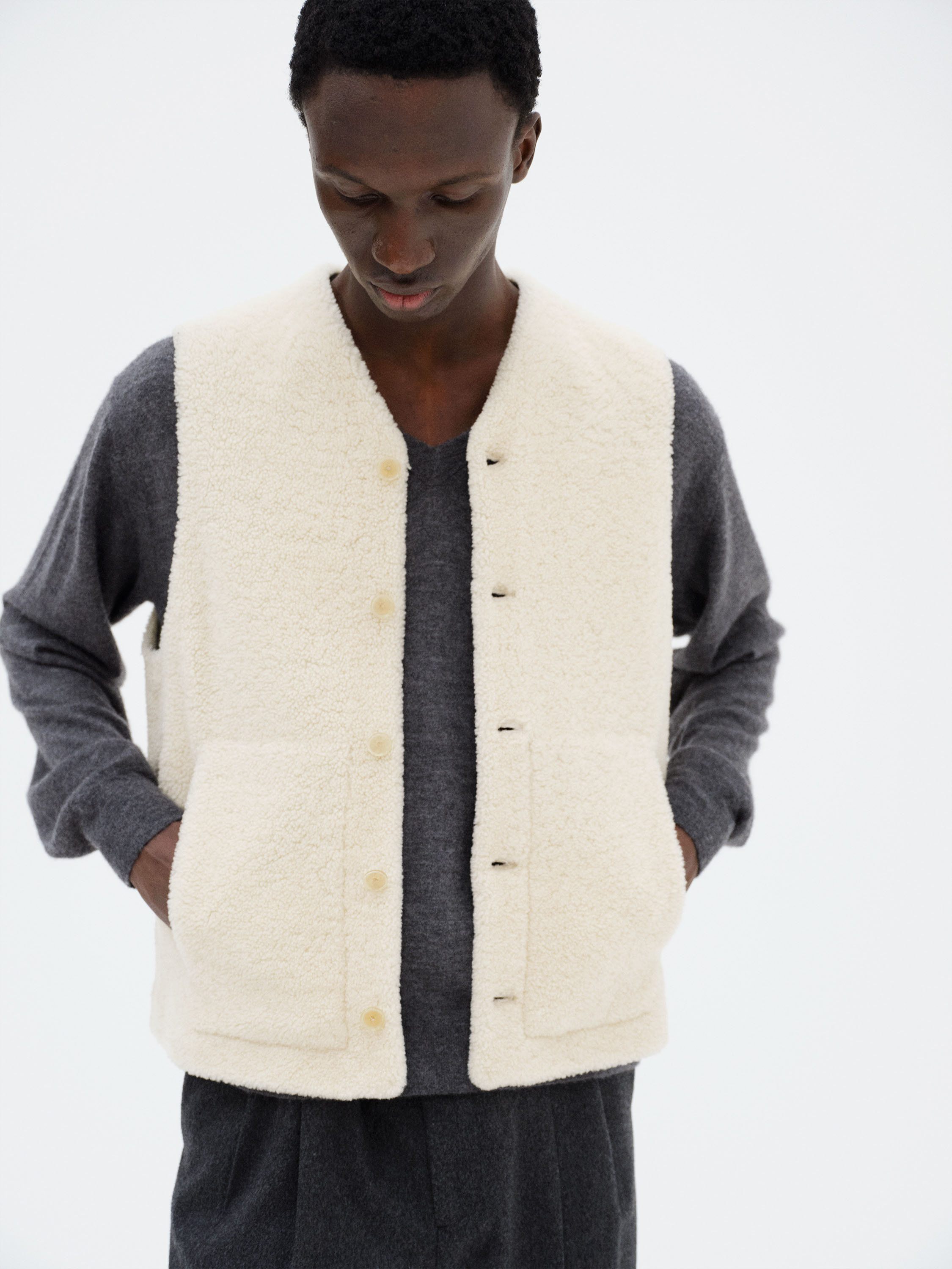 MERINO MOUTON VEST 詳細画像 IVORY LIME 2