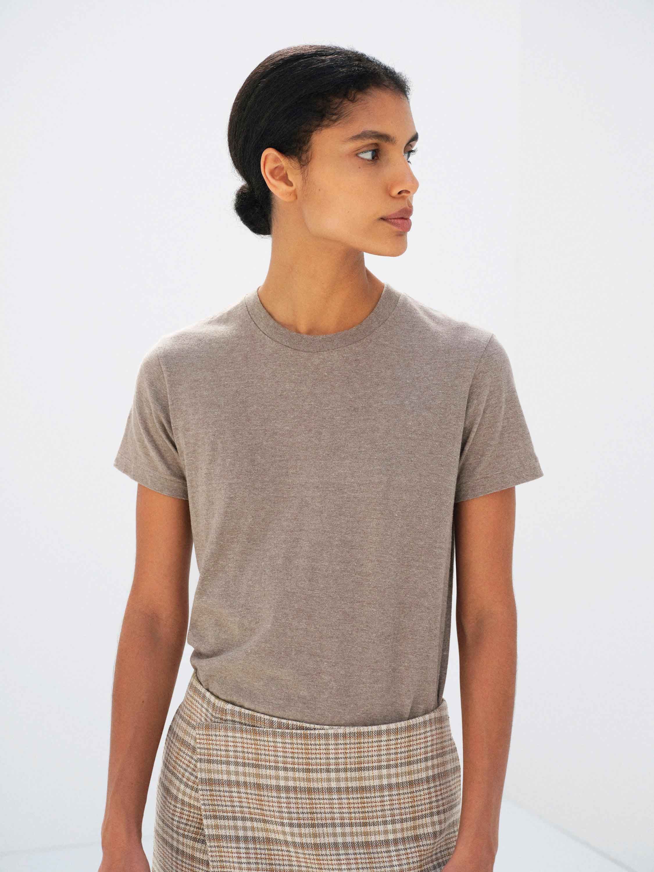 SEAMLESS CREW NECK TEE 詳細画像 TOP BROWN 1