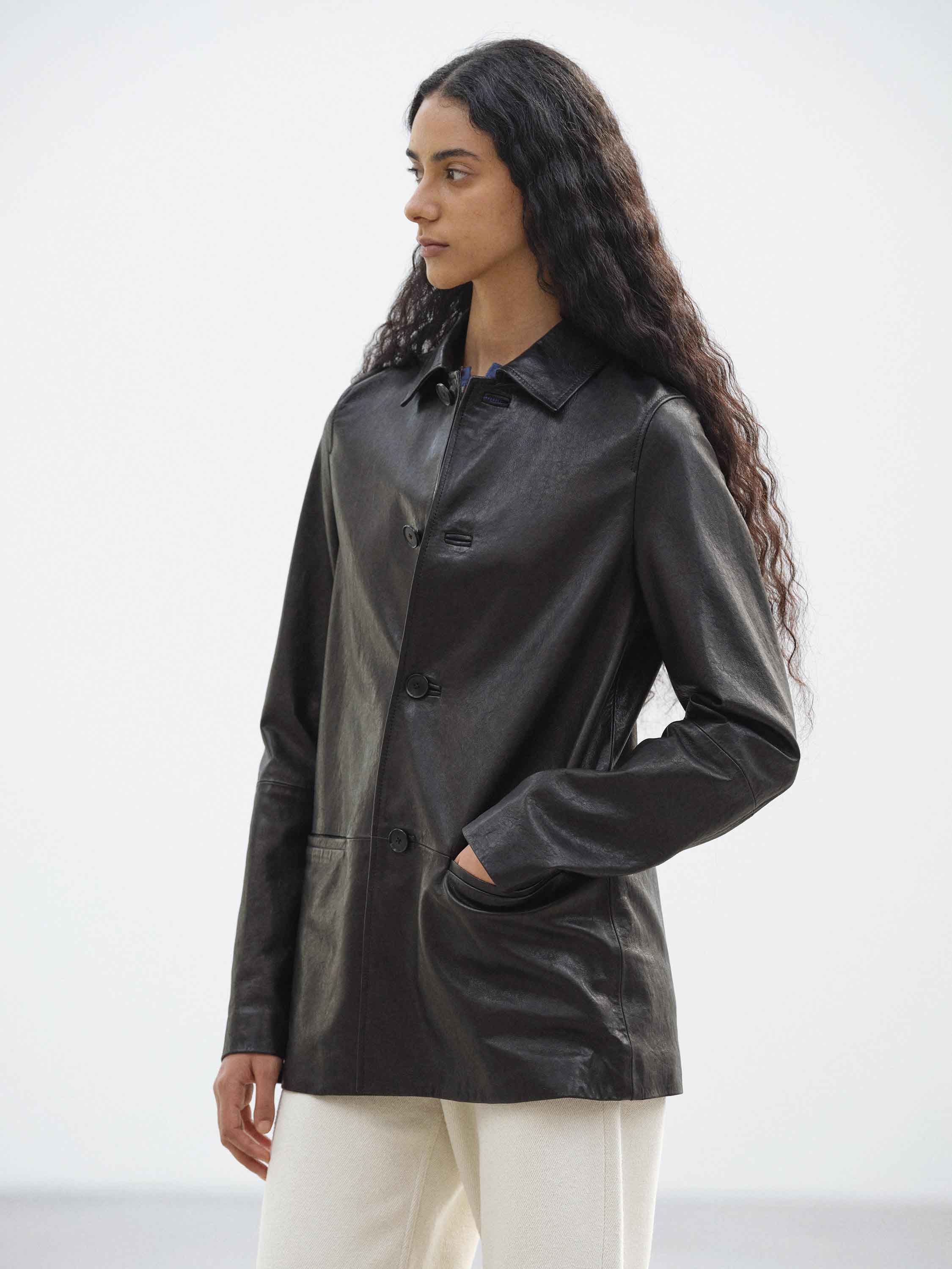 TEXTURED LAMB LEATHER BLOUSON 詳細画像 BLACK 2