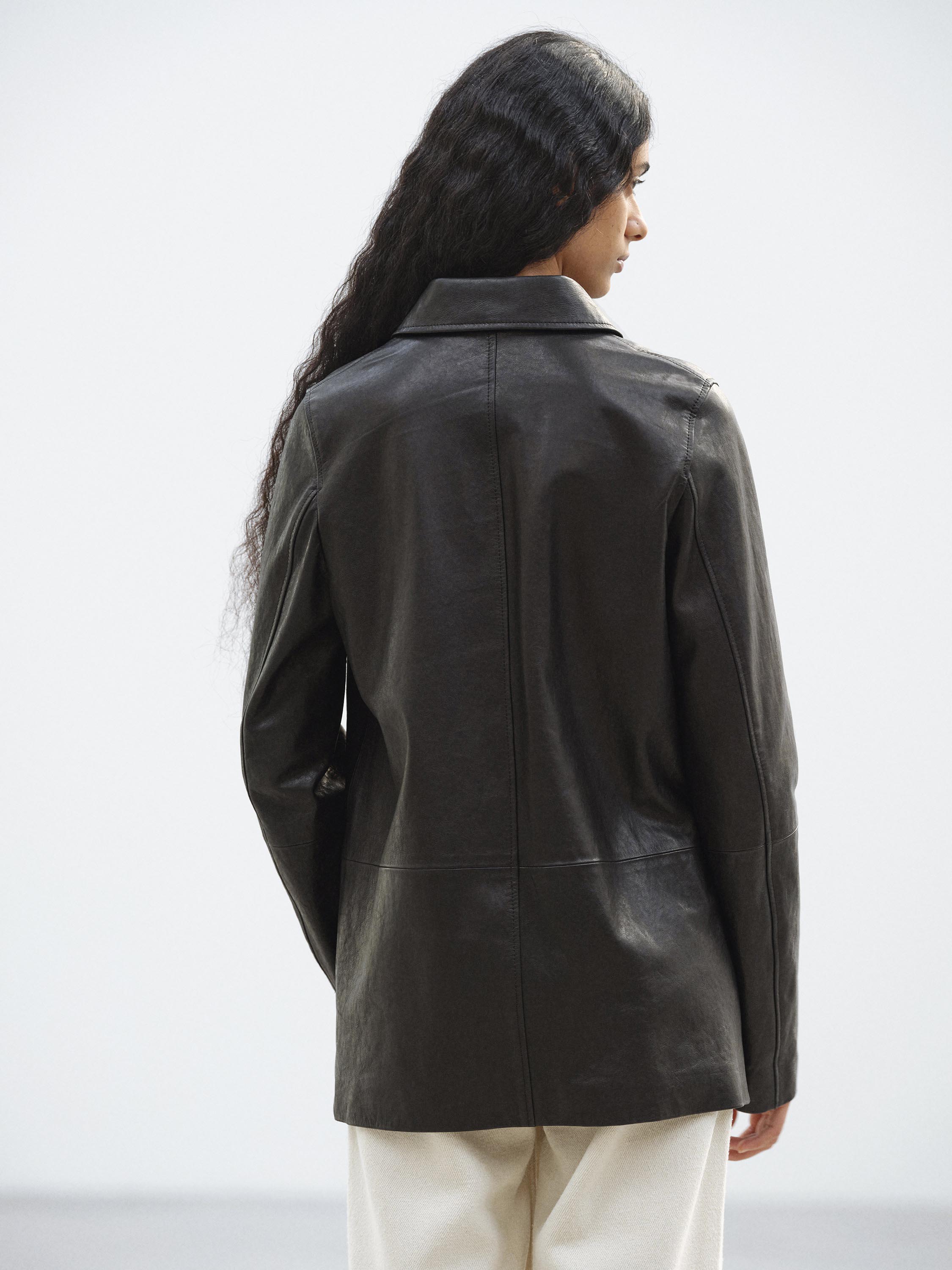 TEXTURED LAMB LEATHER BLOUSON 詳細画像 BLACK 4