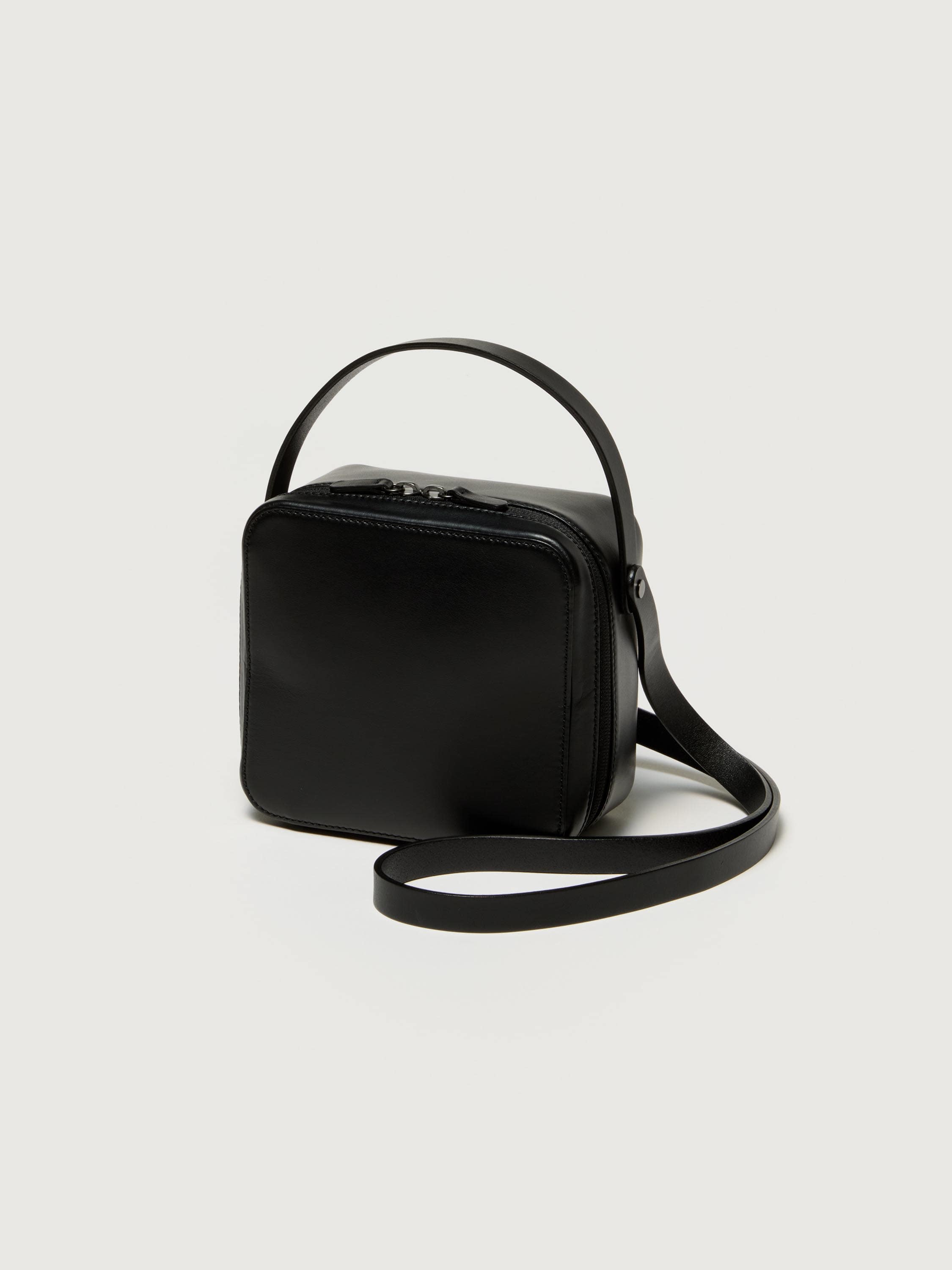 LEATHER SHOULDER BAG MADE BY AETA 詳細画像 BLACK 1