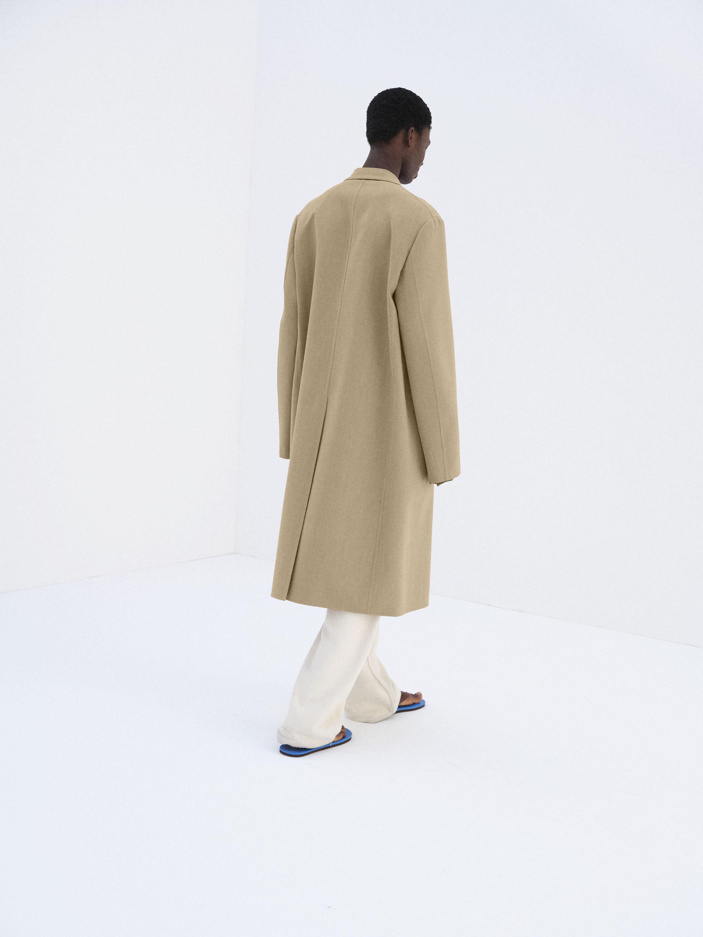 STRUCTURED WOOL GABARDINE HAND SEWN COAT 詳細画像 BROWN BEIGE 5