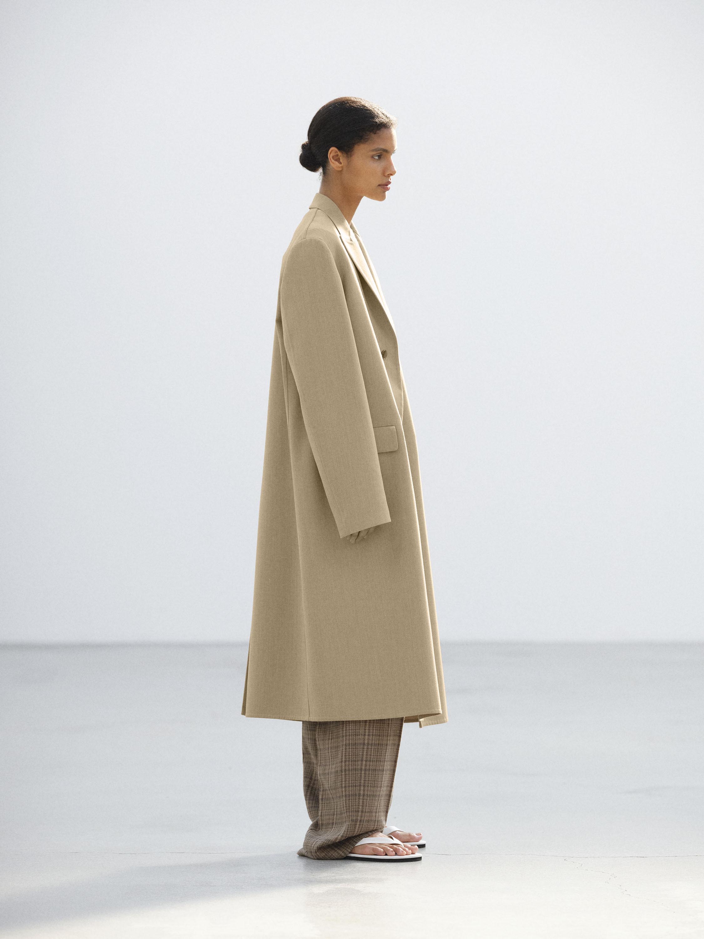 STRUCTURED WOOL GABARDINE HAND SEWN COAT 詳細画像 BROWN BEIGE 2