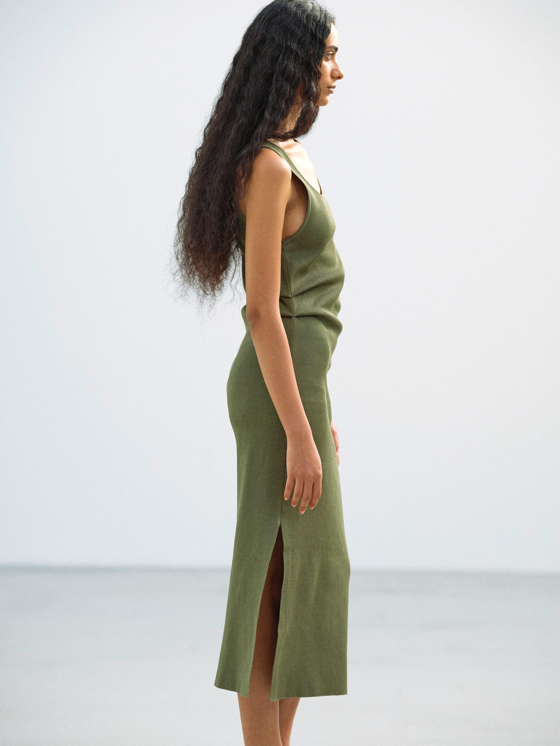 HIGH GAUGE TUCK RIB KNIT DRESS 詳細画像 OLIVE 3