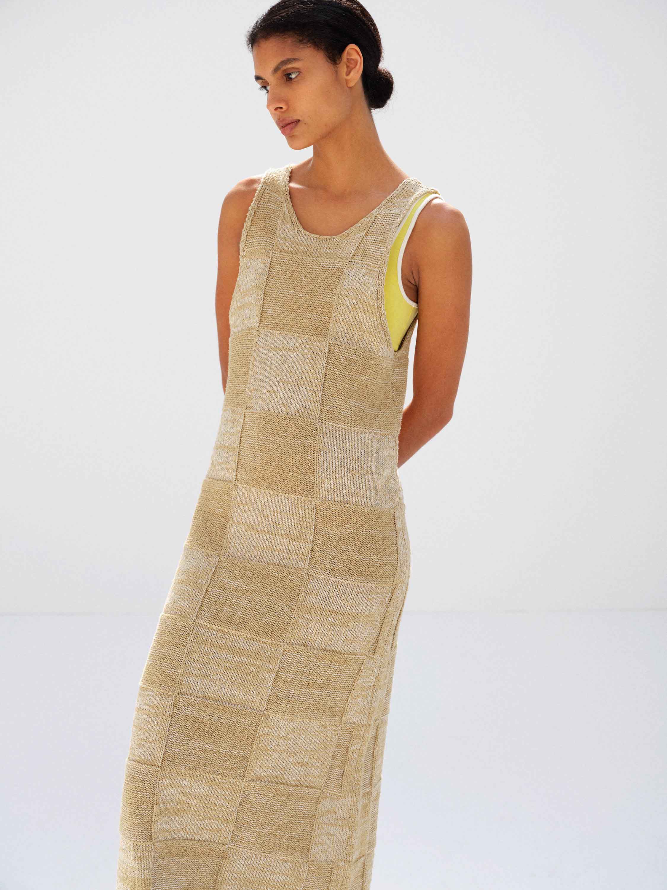 STRUCTURED COTTON LINEN PANEL KNIT DRESS 詳細画像 BROWN &times; BEIGE 2