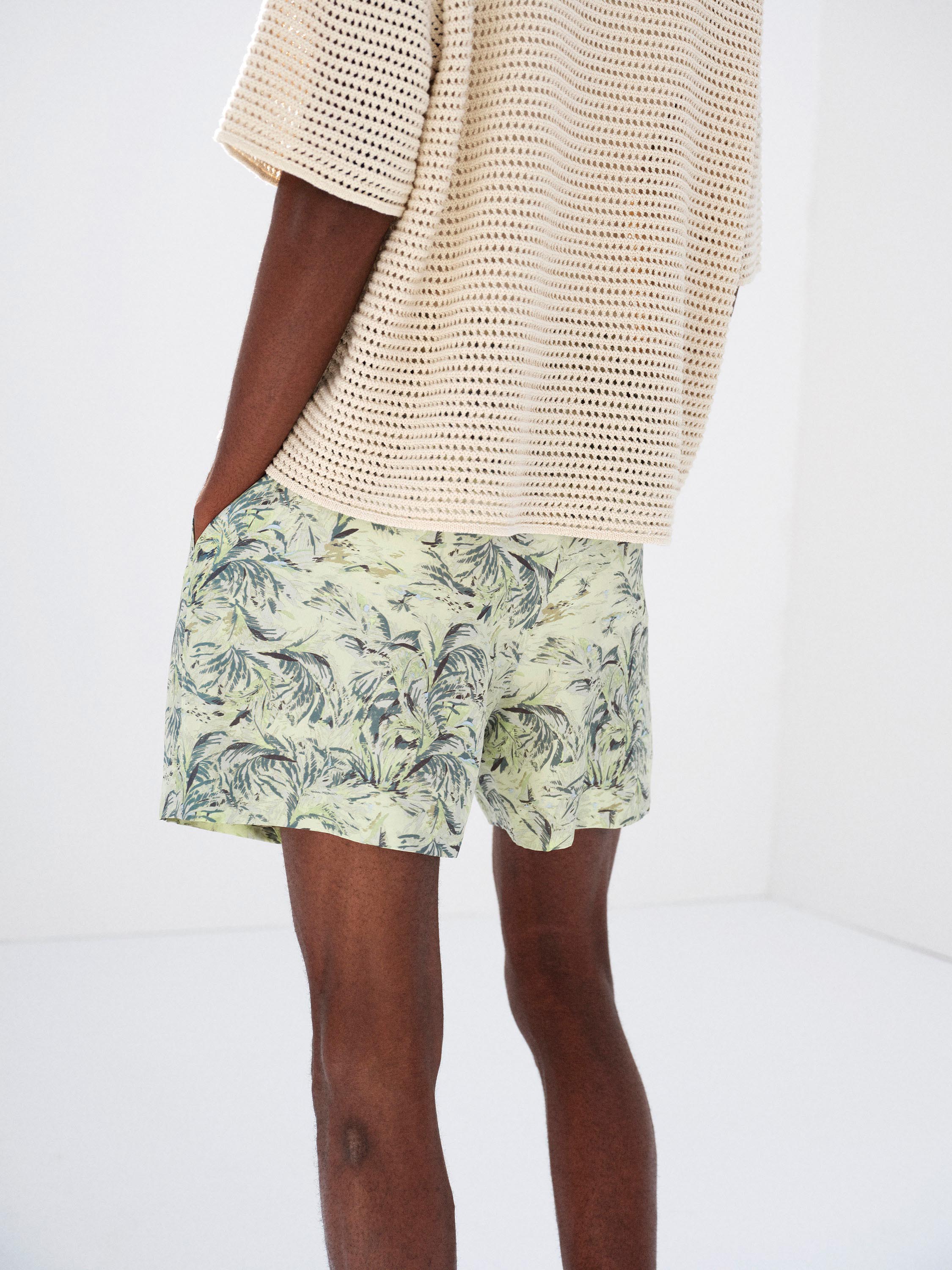 PRINTED AIRY SILK SHORTS 詳細画像 PALE GREEN 3