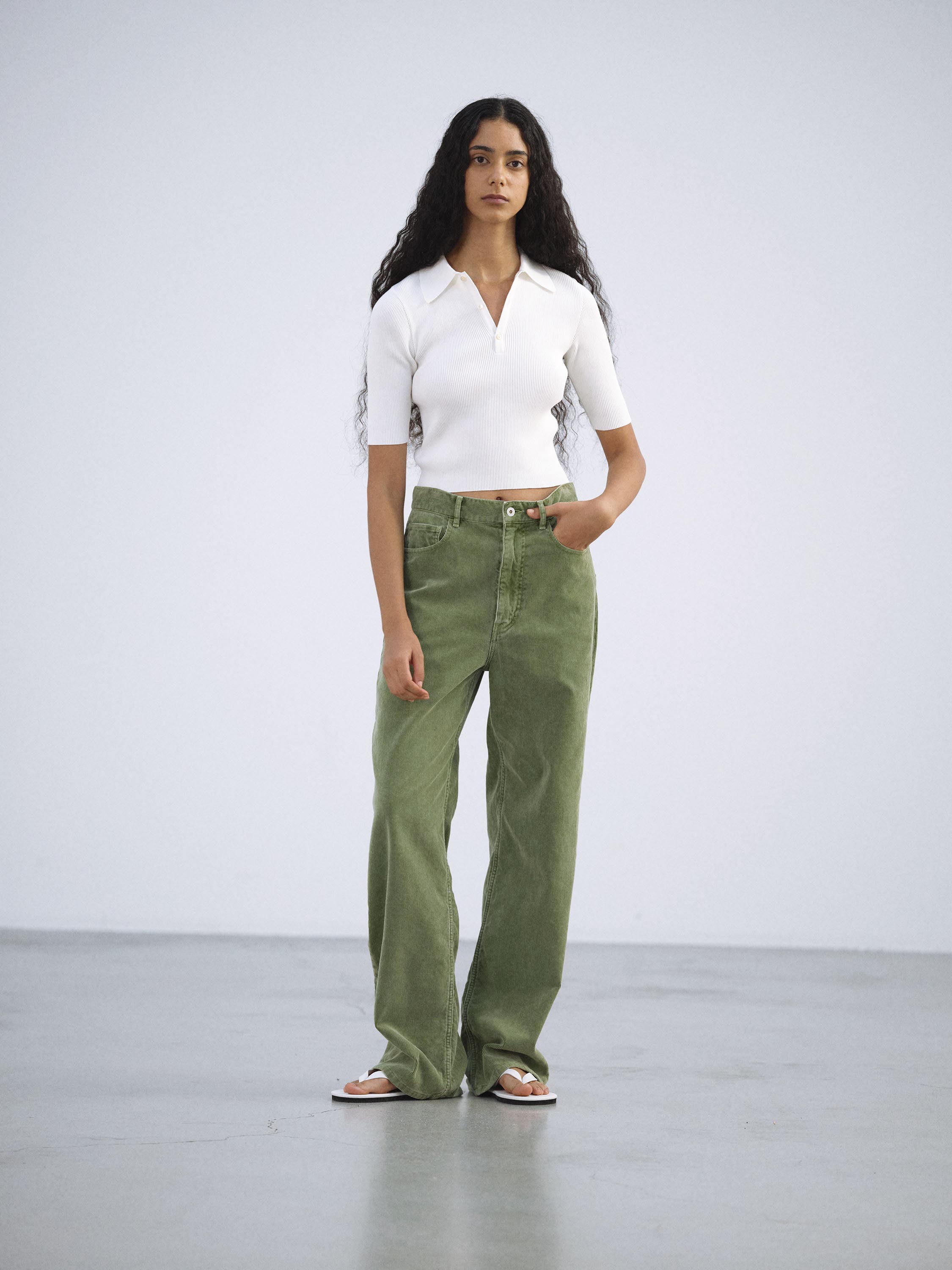 GARMENT-DYED FINX CORDUROY 5P WIDE PANTS 詳細画像 DUSTY GREEN 1