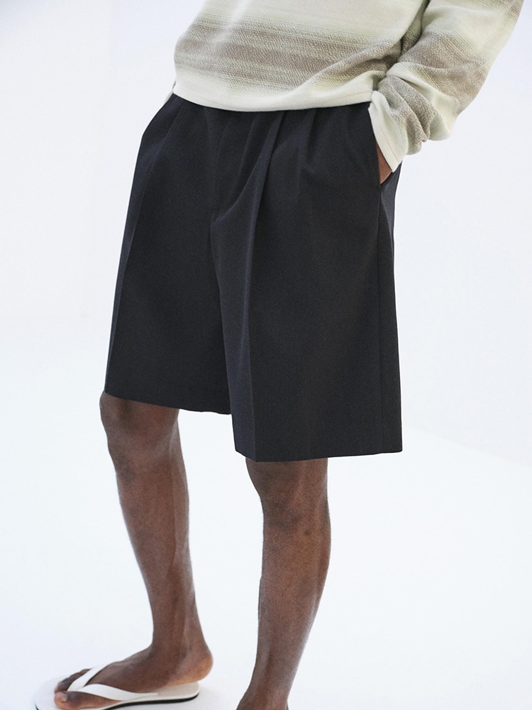 LIGHT WOOL MAX GABARDINE SHORTS