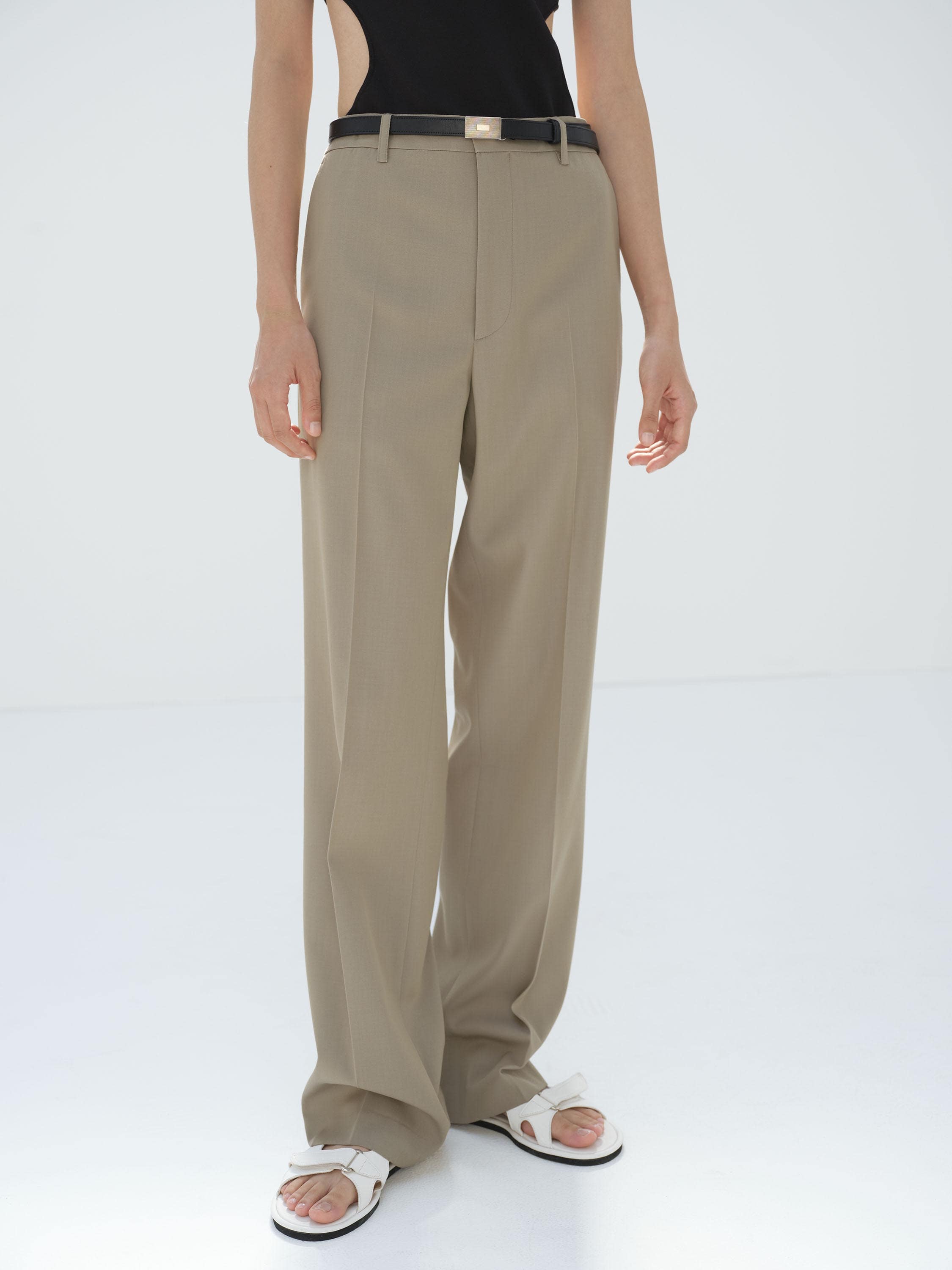 LIGHT WOOL MAX GABARDINE SLACKS 詳細画像 KHAKI BEIGE CHAMBRAY 2