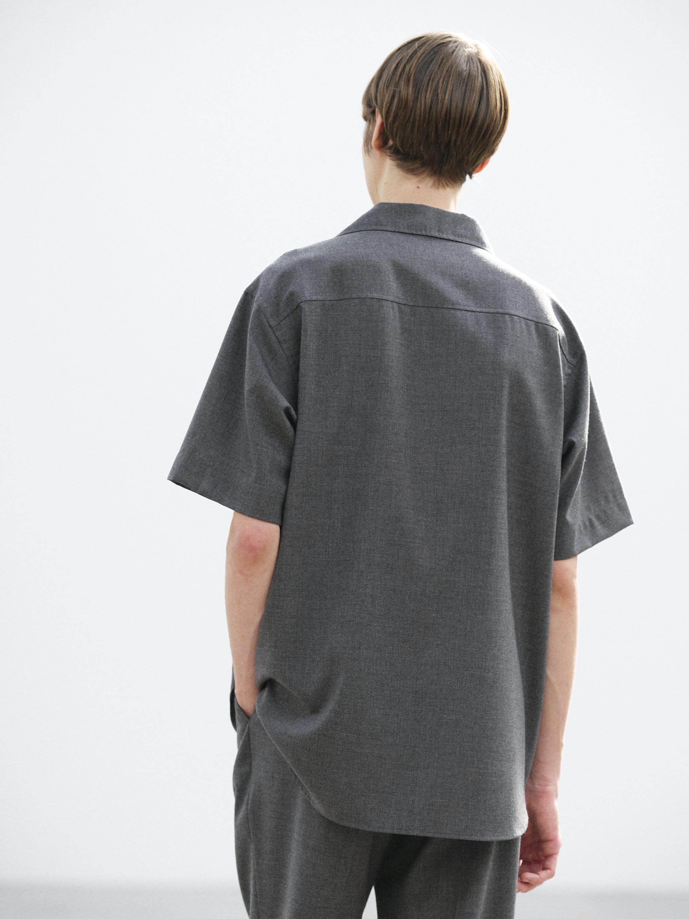 SUMMER TWIST CASHMERE PORA HALF-SLEEVED SHIRT 詳細画像 TOP CHARCOAL GRAY 4