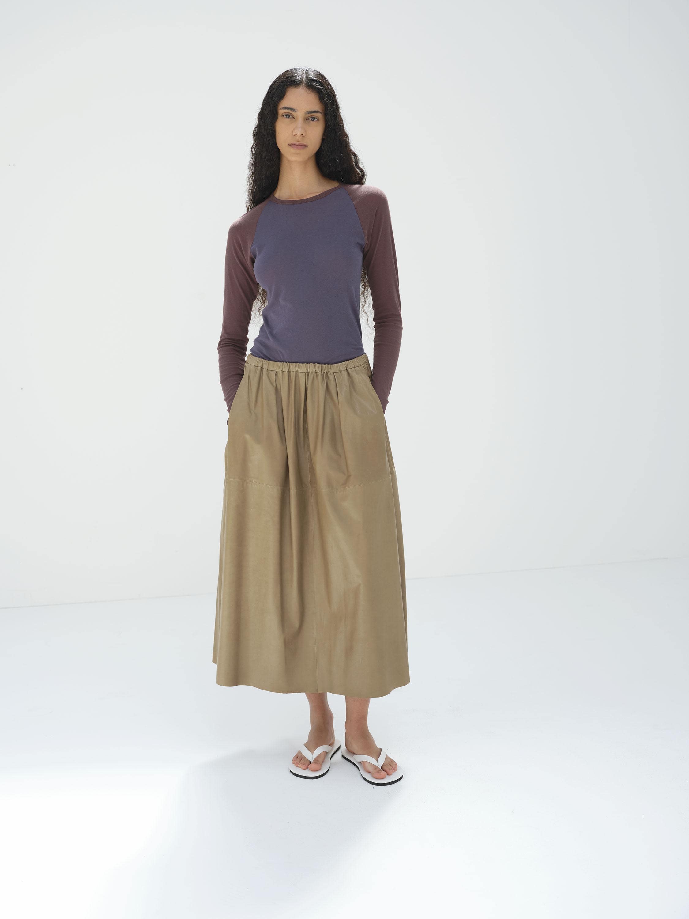 FINE BABY CALF GATHER SKIRT 詳細画像 KHAKI BEIGE 2