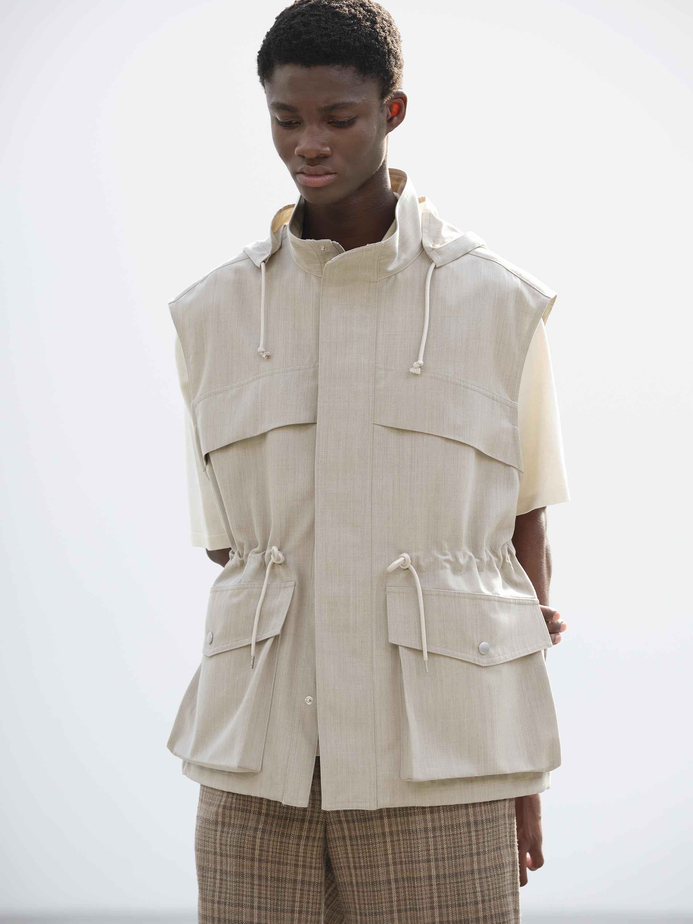 WOOL MAX CANVAS OVER VEST