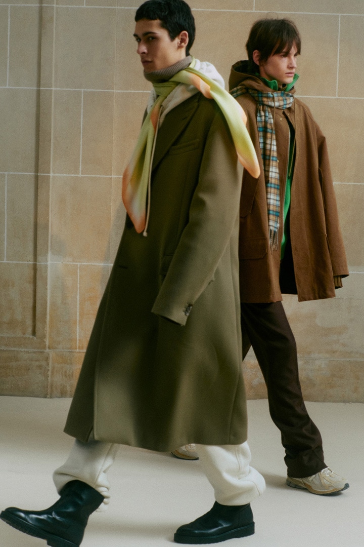 LOOK BOOK