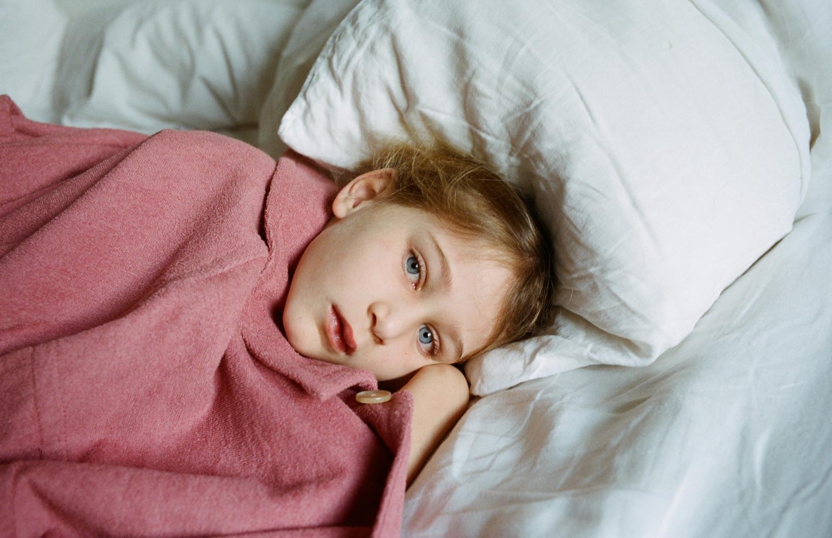 Alma wears Organic Cotton Terry Cloth Blouson in Pink