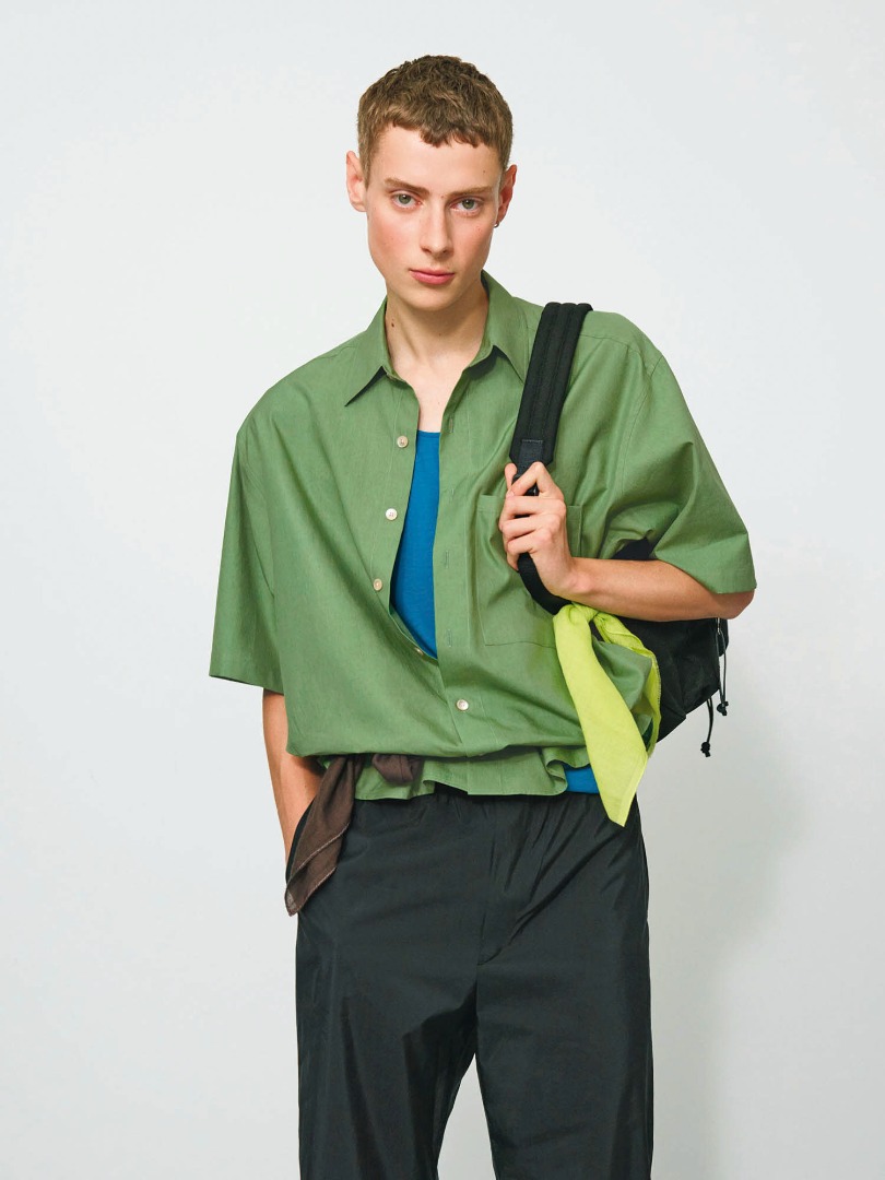 Callum wears Washed Finx Twill Big Half Sleeved Shirt in Green